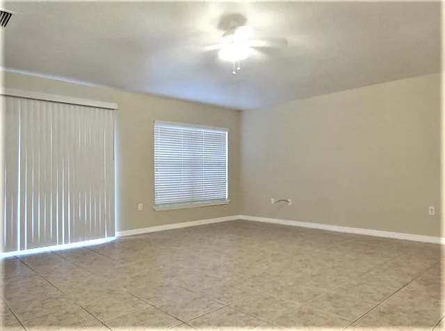 2170 Savannah Oaks Ln — Photo 2
