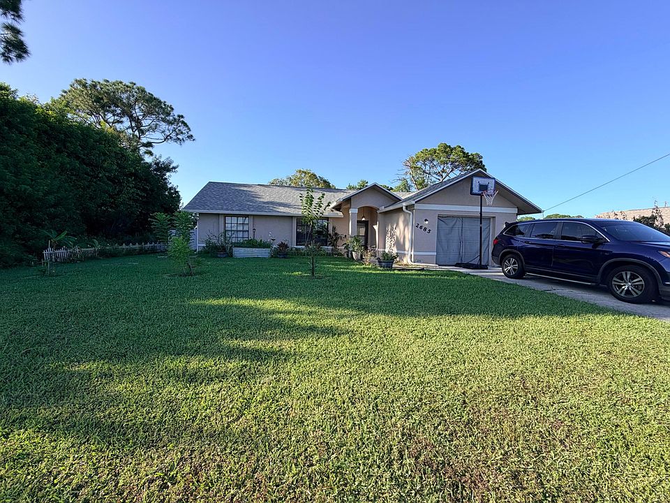 1st image of 2685 SE MARIPOSA Avenue