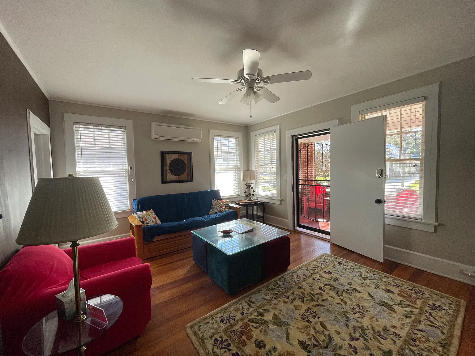 921 Talbot Ave — Photo 3