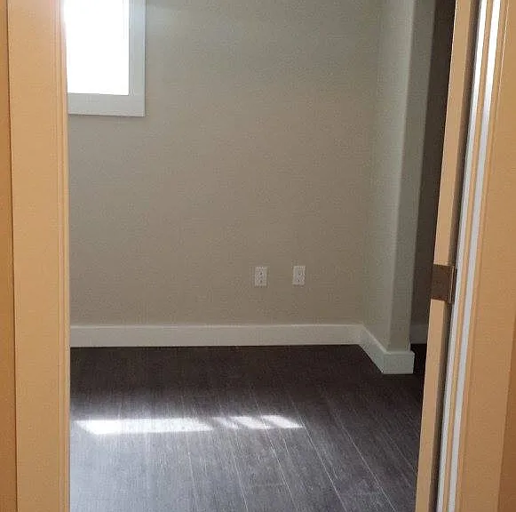 5211 45th Ave — Photo 21