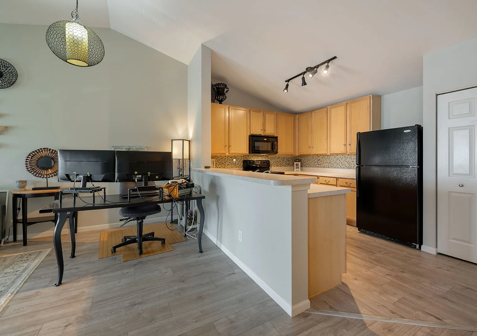 Bertram Dr, Yorkville — Photo 4