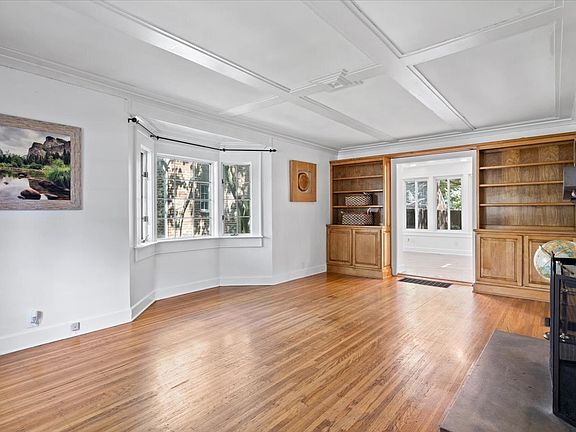 3rd image of 6173 N Park Ave