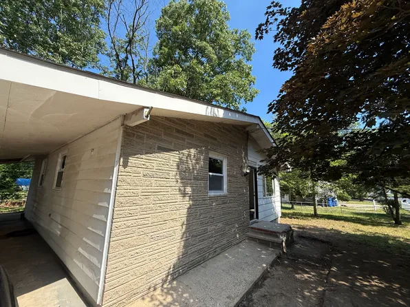 601 E Lakeshore Dr, Browns Mills, NJ 08015