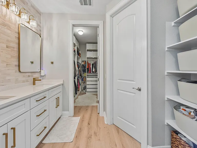 117 Stone Canyon Dr — Photo 18
