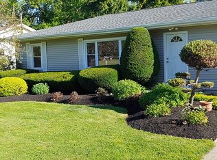 2874 Roswell Pkwy, Eden, NY 14057