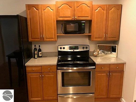 4th image of 5927 Elmwood Dr