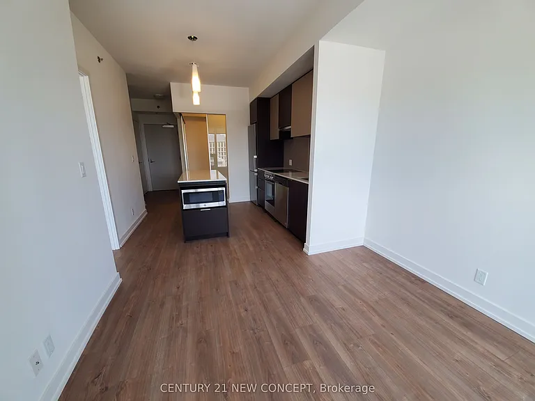 203 College St #1105 — Photo 6