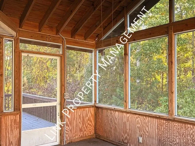 6383 Rim Crest Ln — Photo 15