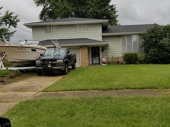 5th image of 6067 Houston Dr
