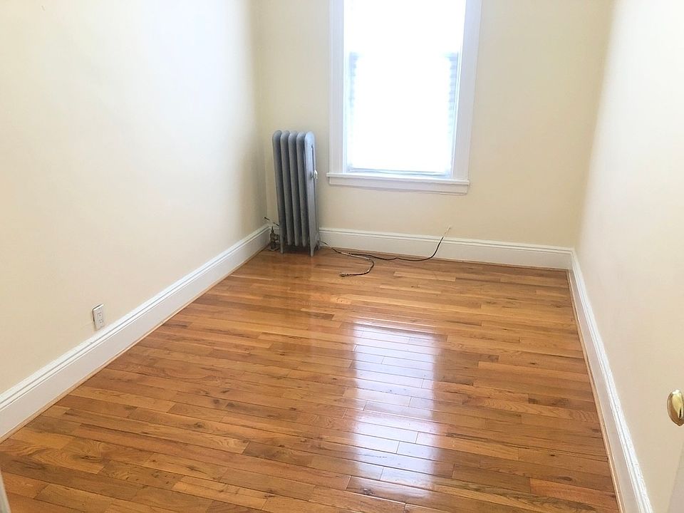 2nd image of 31-10 36th Ave #T3