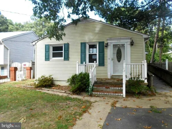 710 202nd St, Pasadena, MD 21122