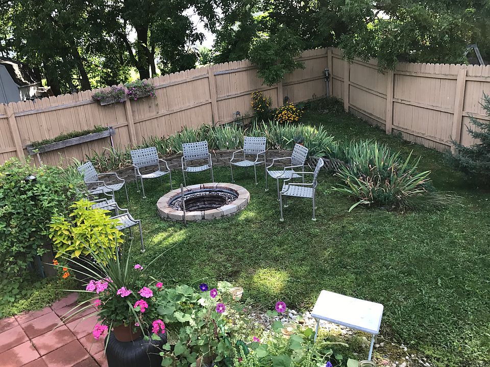 1st image of 9150 Elaine Dr