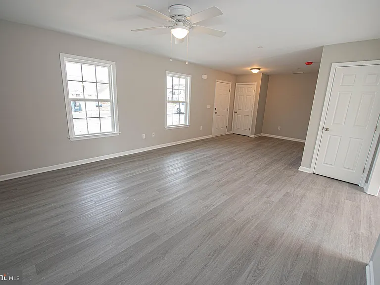 241 Morgans Ct — Photo 15