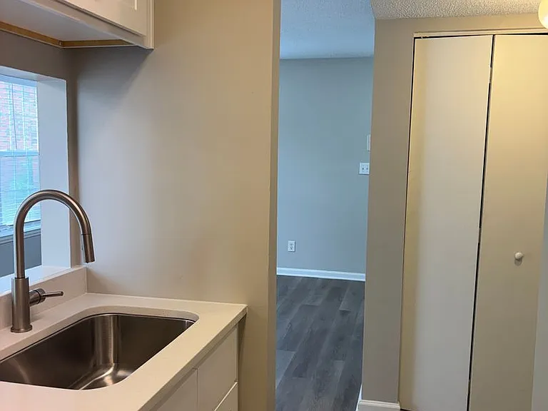 1000 Mount Holly Huntersville Rd #B — Photo 12