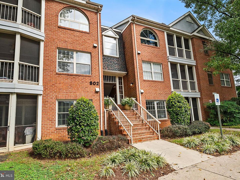 1st image of 802 Amber Tree Ct APT 104