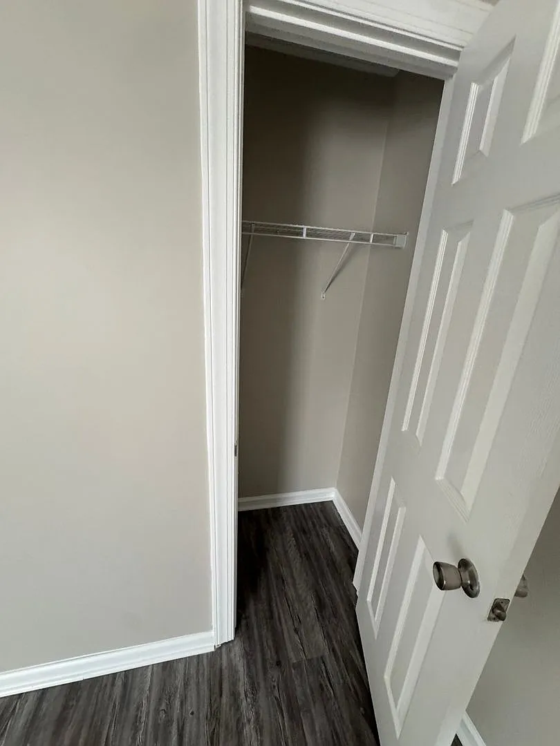 207 New Petersburg Drive — Photo 2