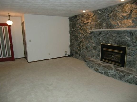 4th image of 224533 Zinnia Dr