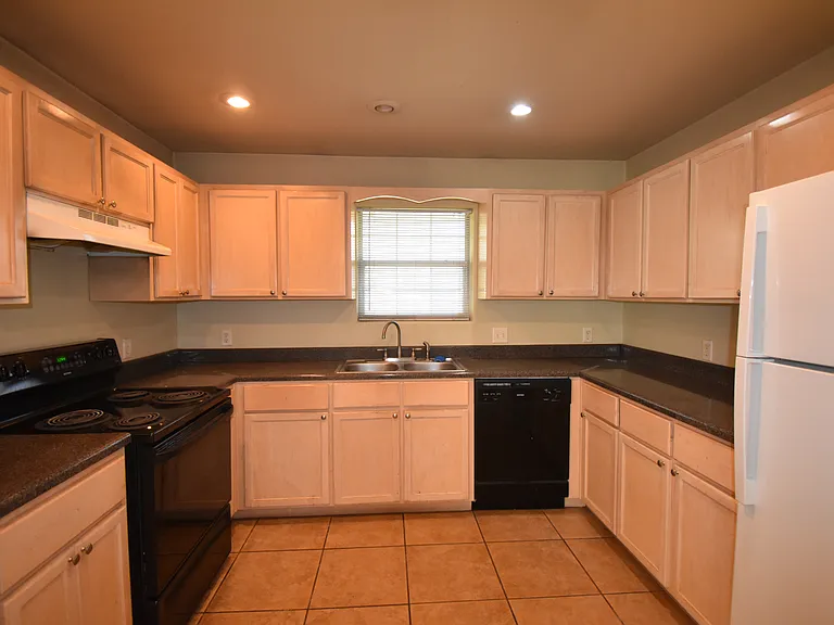 104 Alyssa Dr #A — Photo 3