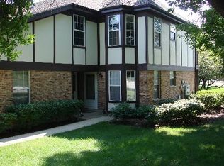 103 E Fabish Dr, Buffalo Grove, IL 60089