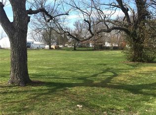 1323 S 2nd St, Greenville, IL 62246