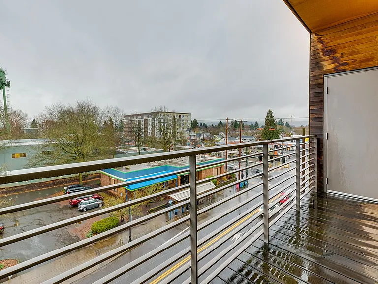 1455 N Killingsworth St #417 — Photo 34
