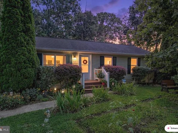 713 Alamo Ln, Lusby, MD 20657