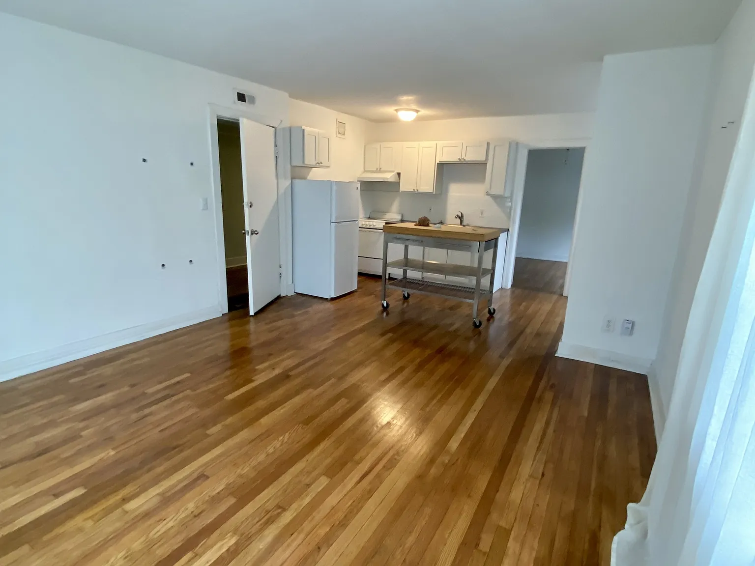 Summit Street - 3713-203 — Photo 2