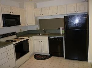3rd image of 4581 Discovery Ln APT 17