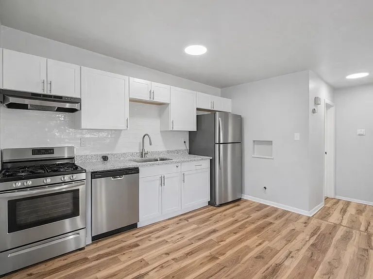 Aspen Creek Apartments — Photo 3