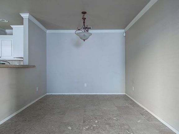 5th image of 4407 105th St Unit A