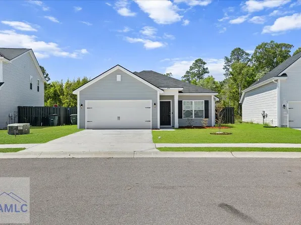 224 Brightleaf Cir, Hinesville, GA 31313