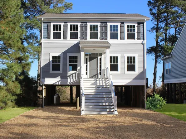 38159 Castaway Dr, Greenbackville, VA 23356