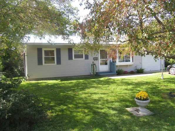 156 Sunset Drive, St. Johnsbury, VT 05819