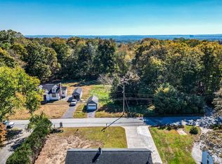 242 Browning Rd, Norwich, CT 06360