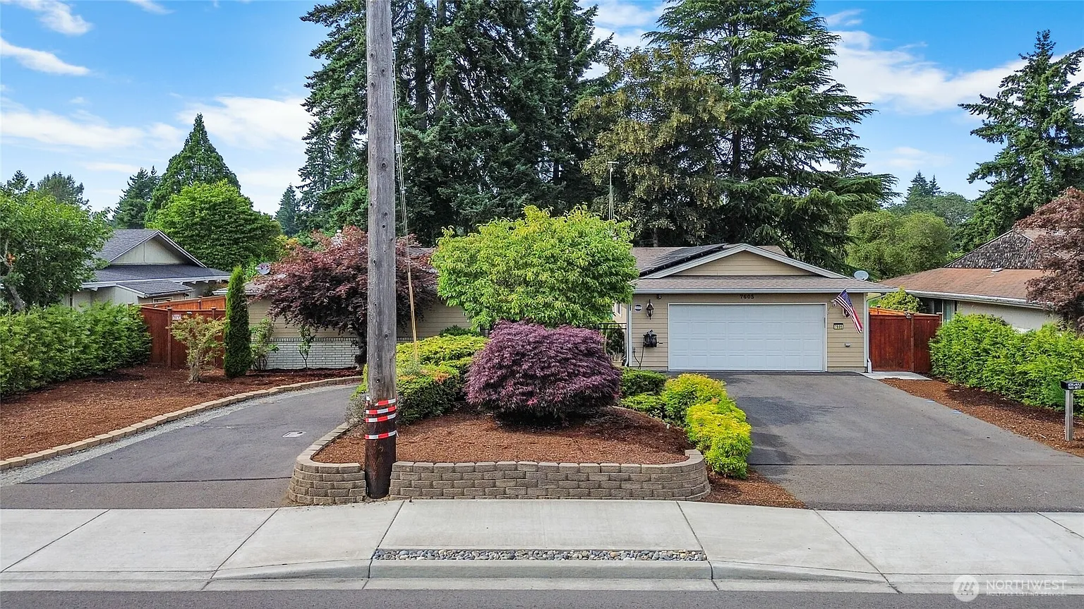 7605 Onyx Drive SW photo 1