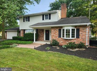 5144 Grandview Rd, Hanover, PA 17331