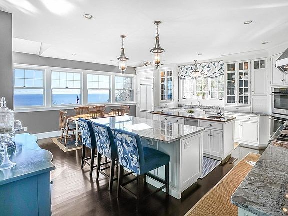 4th image of 84 Shore Dr