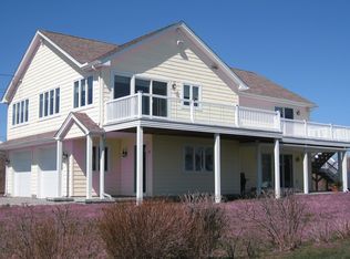 10 2nd St, Narragansett, RI 02882