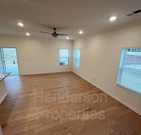 106 Quinn Rd — Photo 7