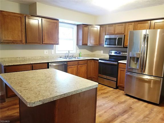 4th image of 2275 Kennedy Dr