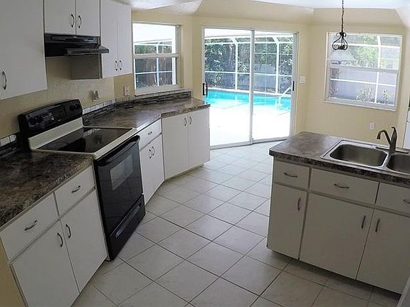 3rd image of 21237 Coachman Ave