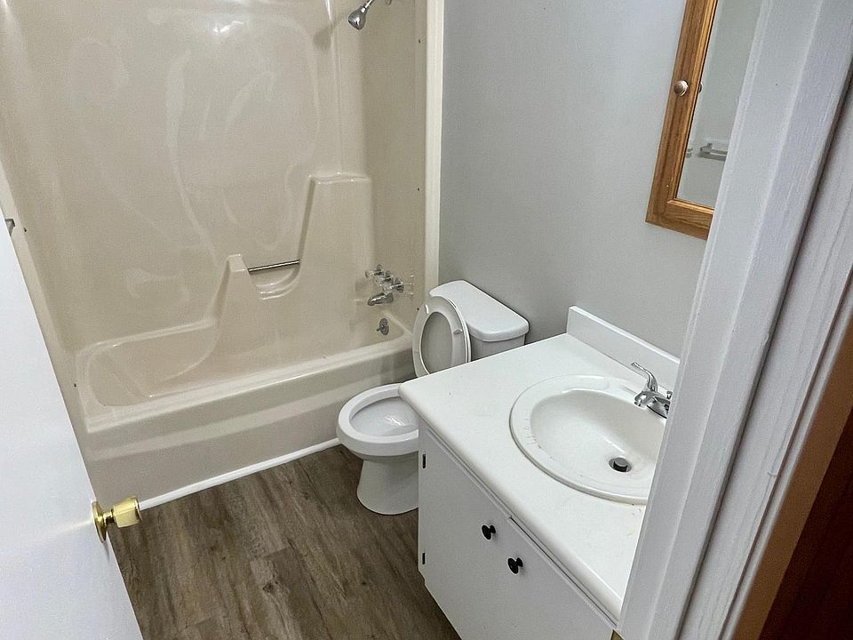 1st image of 65 Town Creek Cir