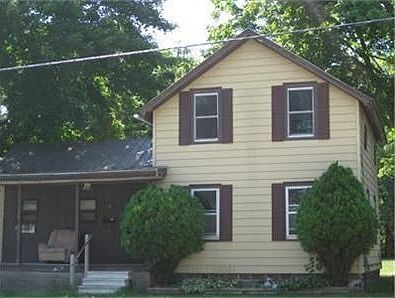 1st image of 18 W Bacon St