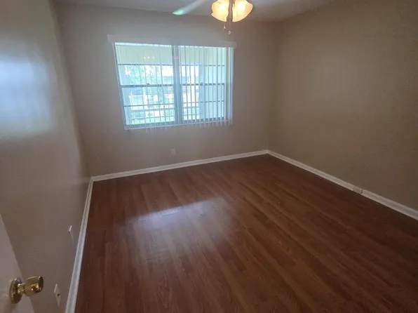 54 Newport Ct #C, Deerfield Beach, FL 33442