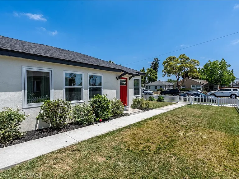 2241 Grand Ave — Photo 1