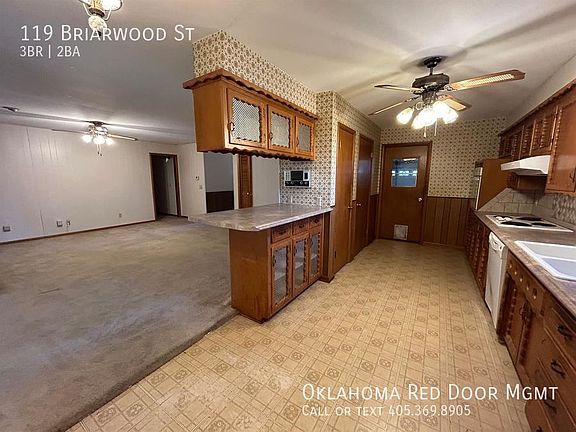 2nd image of 119 Briarwood St