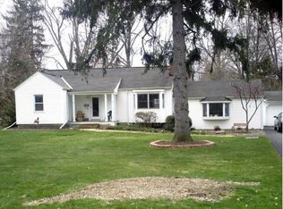 7506 Crossfield Rd, Mentor, OH 44060