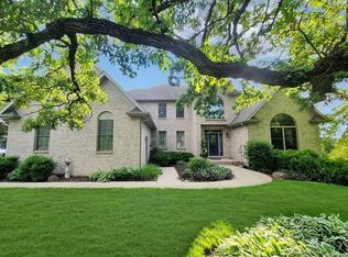 7154 N Pecatonica Rd, Leaf River, IL 61047