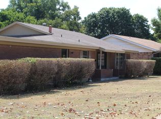 133 Crockett St, Mc Gregor, TX 76657