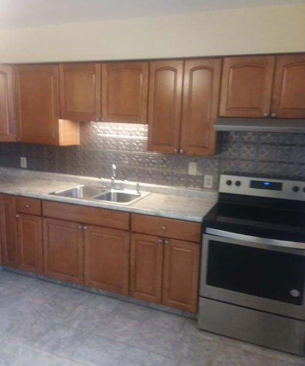 1st image of 922 W Montana St APT 2